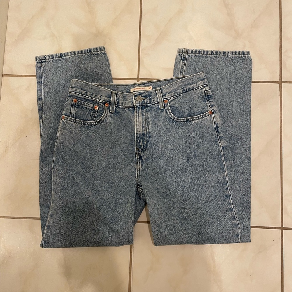 Levi’s Low Pro Straight Jeans - Size W29 L29
Vintage-Inspired & Water<LESS Denim